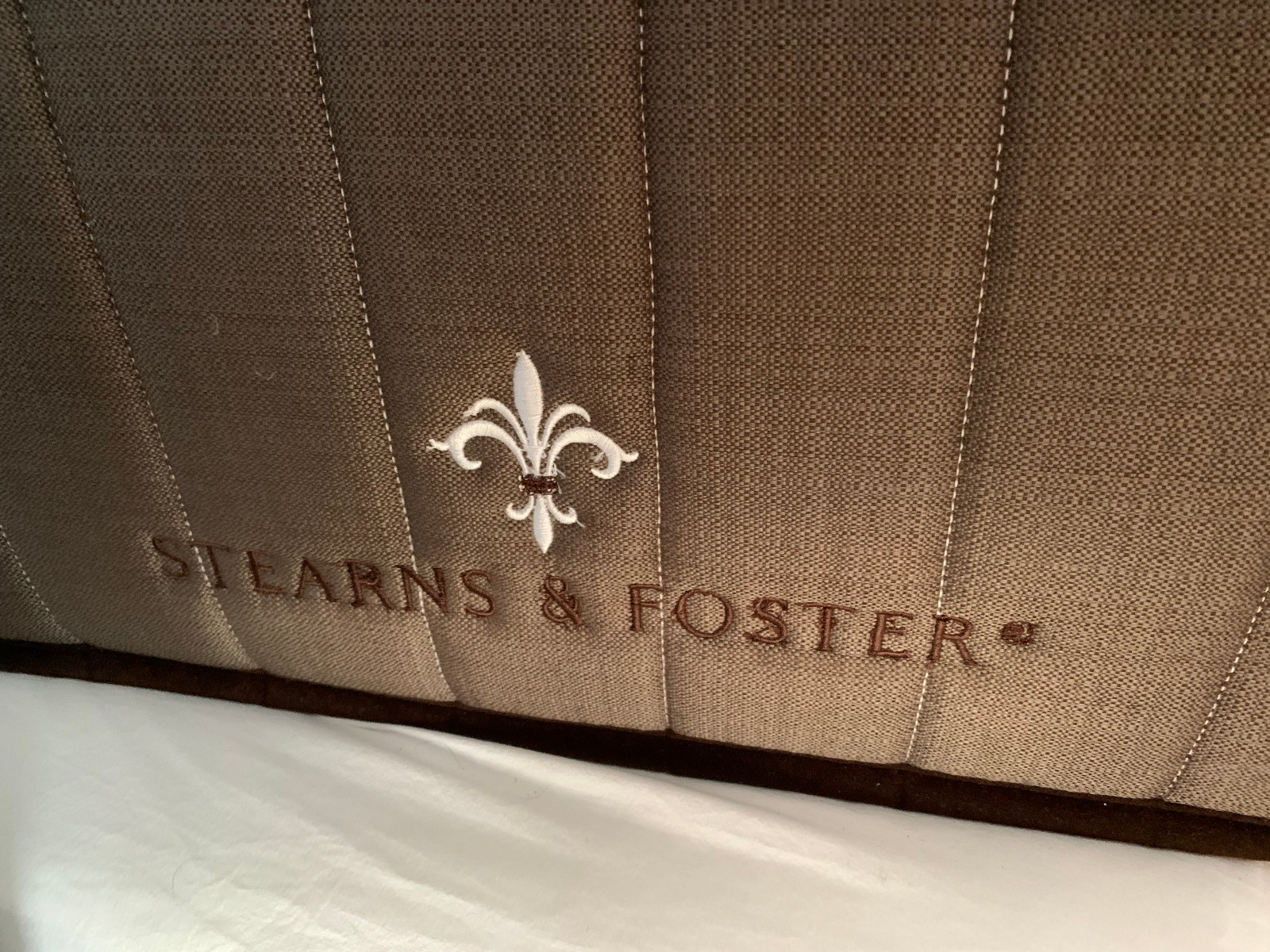 出二手stearns&foster轻奢床垫 king size [轻奢床]